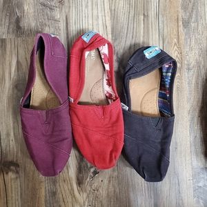 3 pairs of classic TOMS